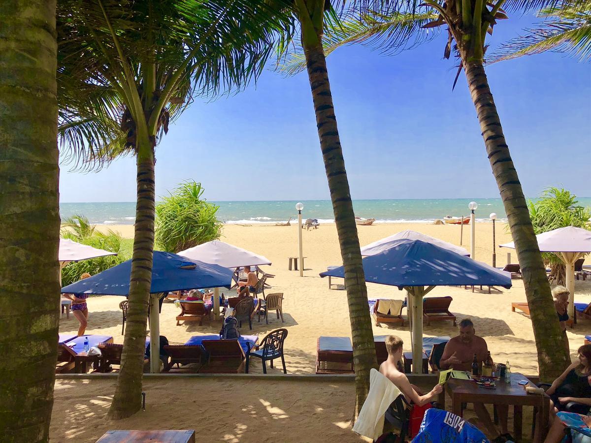 Lanka Beach Hotel Ettukala Exterior foto