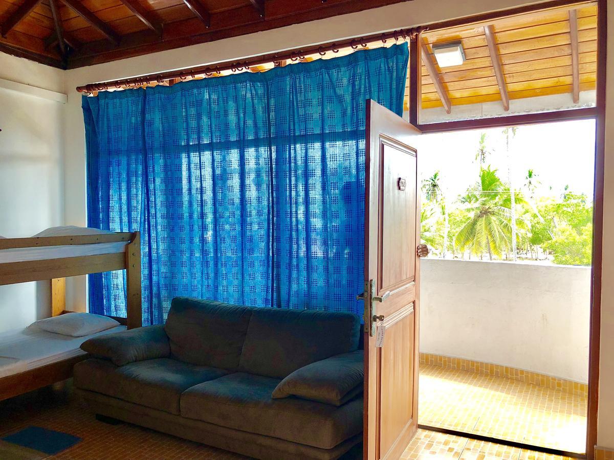 Lanka Beach Hotel Ettukala Exterior foto