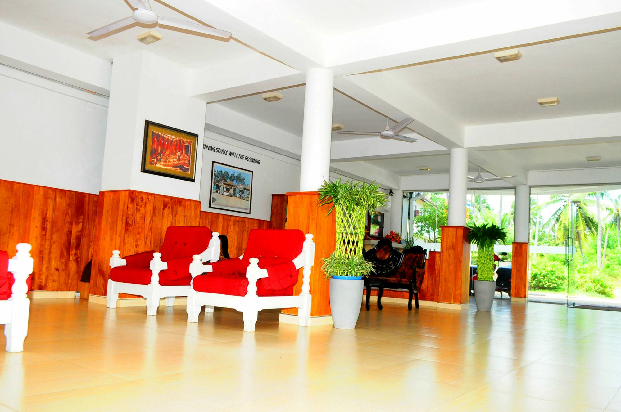 Lanka Beach Hotel Ettukala Exterior foto